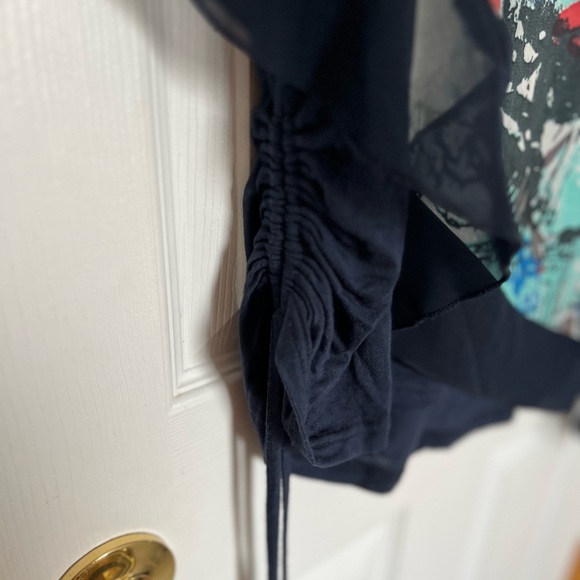 Asymmetrical blouse - Picture 4 of 4